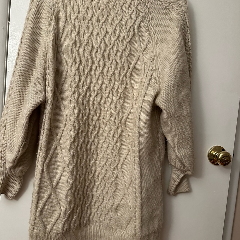 H&M Cream Cable Knit Turtleneck Sweater